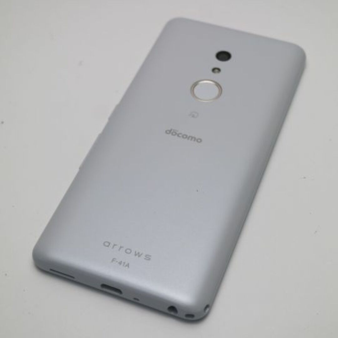 富士通(フジツウ)の新品同様 F-41A arrows Be4 ホワイト  M777 スマホ/家電/カメラのスマートフォン/携帯電話(スマートフォン本体)の商品写真