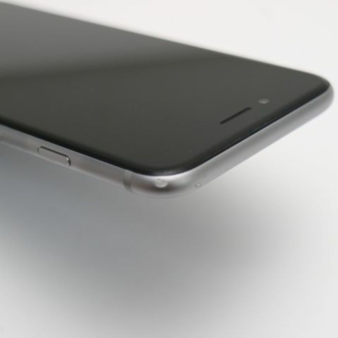 iPhone(アイフォーン)のau iPhone6 16GB スペースグレイ 白ロム M777 スマホ/家電/カメラのスマートフォン/携帯電話(スマートフォン本体)の商品写真