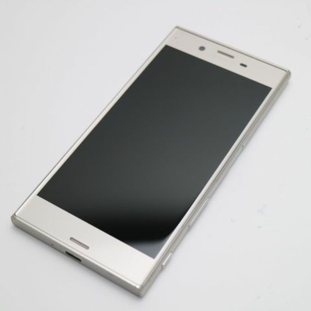 Xperia(エクスペリア)のSO-03J Xperia XZs シルバー 白ロム M777 スマホ/家電/カメラのスマートフォン/携帯電話(スマートフォン本体)の商品写真