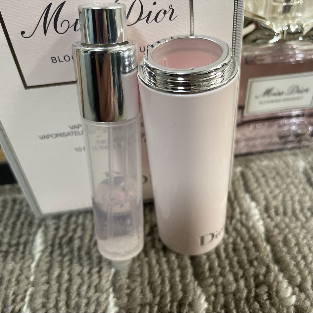 Christian Dior(クリスチャンディオール)のDior香水 ディオール  ブルーミングブーケ75ml ミニボトル付 コスメ/美容の香水(香水(女性用))の商品写真