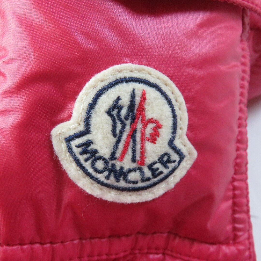 MONCLER(モンクレール)の美品★MONCLER モンクレール BERRE ベール フード・ロゴワッペン付 ZIP UP ダウンジャケット ピンク 0 国内正規品 レディース レディースのジャケット/アウター(ダウンジャケット)の商品写真