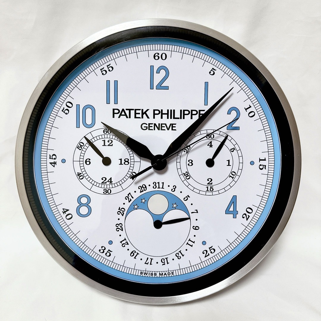 PATEK PHILIPPE(パテックフィリップ)の【非売品】パテック フィリップ 掛け時計 PATEK PHILIPPE 水色 インテリア/住まい/日用品のインテリア小物(掛時計/柱時計)の商品写真