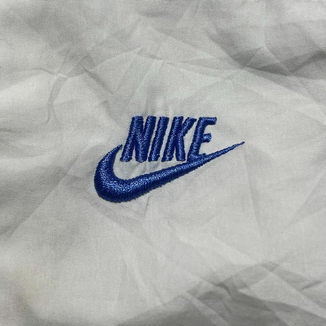 NIKE(ナイキ)の【Nike】00s ナイキ ホワイトナイロンジャケット Y2Kテック メンズのジャケット/アウター(ナイロンジャケット)の商品写真