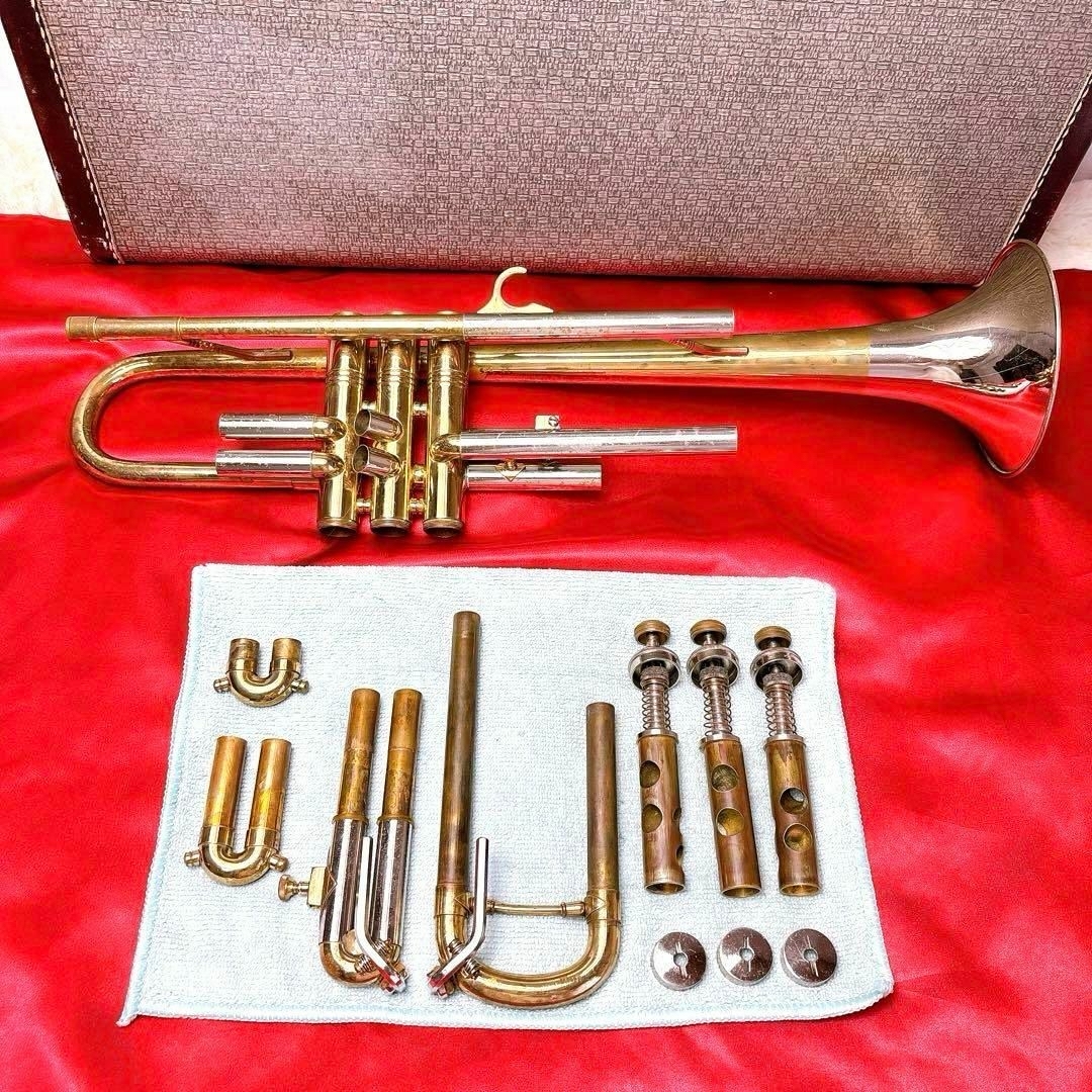 Selmer セルマー INVICTA トランペット B♭ マウスピース付き 楽器の管楽器(トランペット)の商品写真