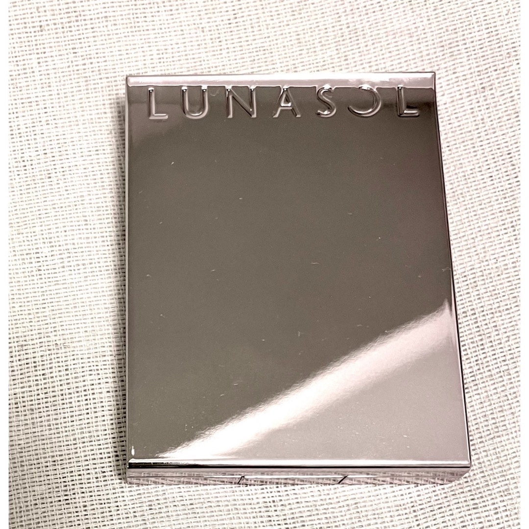 LUNASOL(ルナソル)のルナソル アイカラーレーション #15 コスメ/美容のベースメイク/化粧品(アイシャドウ)の商品写真