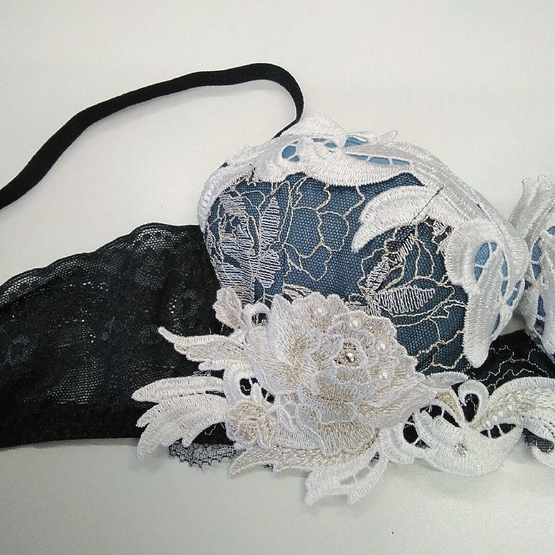 Salute◆94G◆限定コレクション◆リッチヴェールブラ&ソングM Lサイズ♥ Salute◆94G◆限定コレクション◆リッチヴェールブラ&ソングM Lサイズ♥