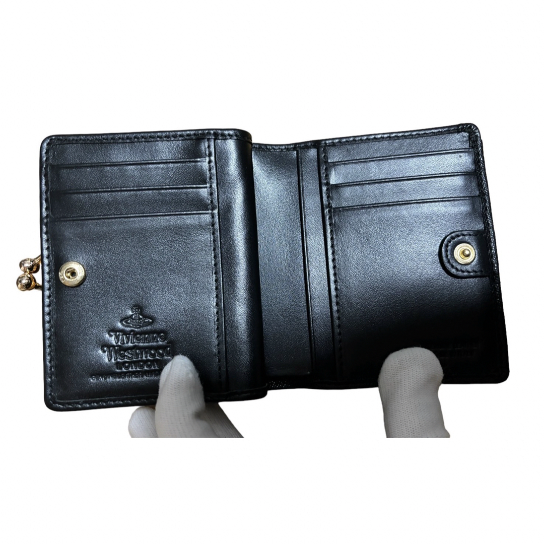 Vivienne Westwood(ヴィヴィアンウエストウッド)の未使用品　Vivienne Westwood 折り財布　スモール　レザー　黒 レディースのファッション小物(財布)の商品写真