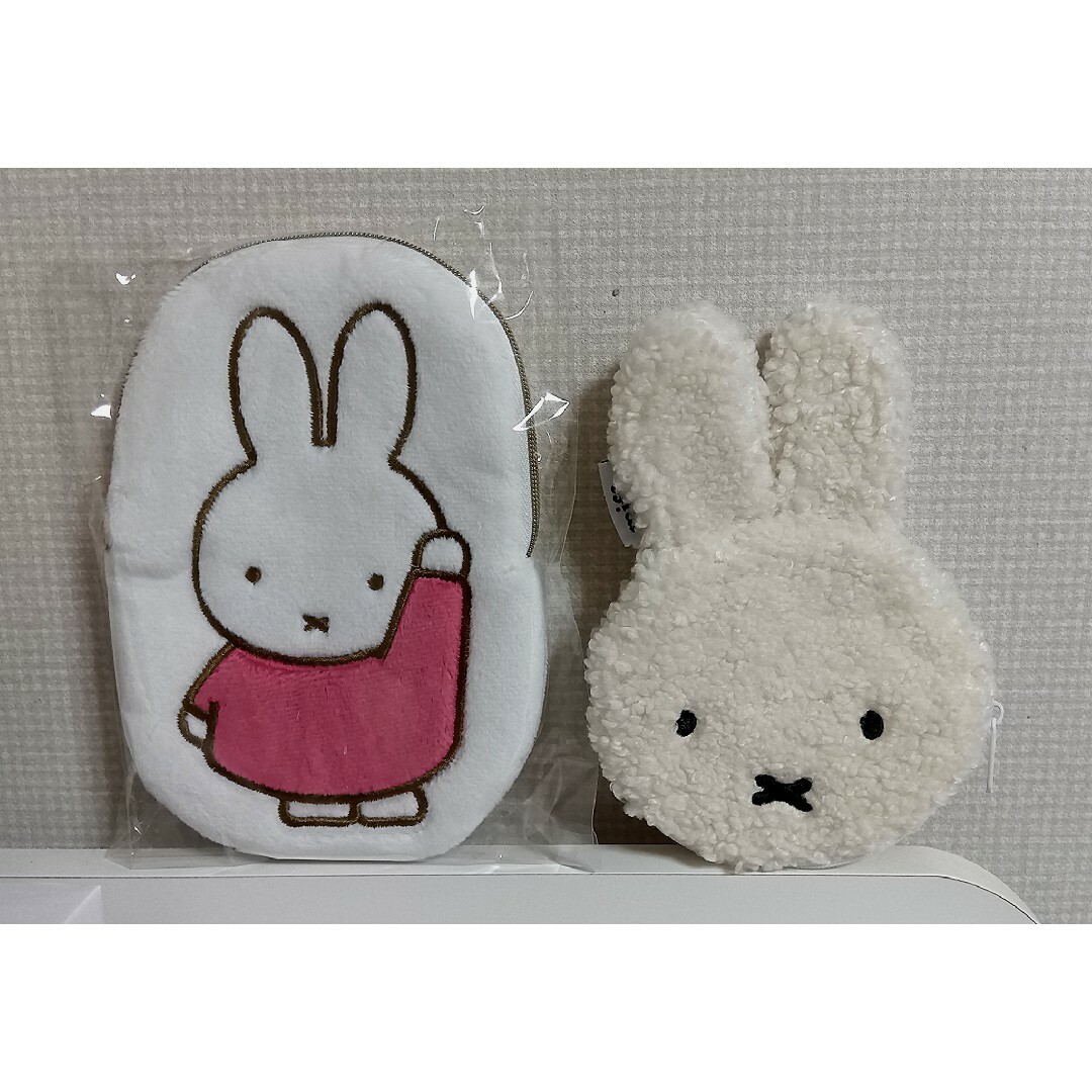 miffy(ミッフィー)のミッフィーポーチ　小物入れ　2点セット レディースのファッション小物(ポーチ)の商品写真