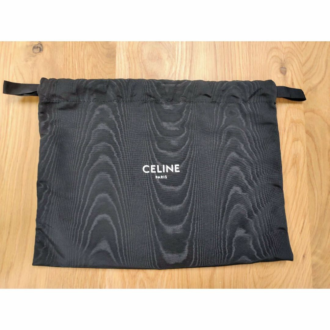 celine(セリーヌ)のCELINE セリーヌ ミディアム タブー スムースカーフスキン 新品・未使用 レディースのバッグ(ショルダーバッグ)の商品写真