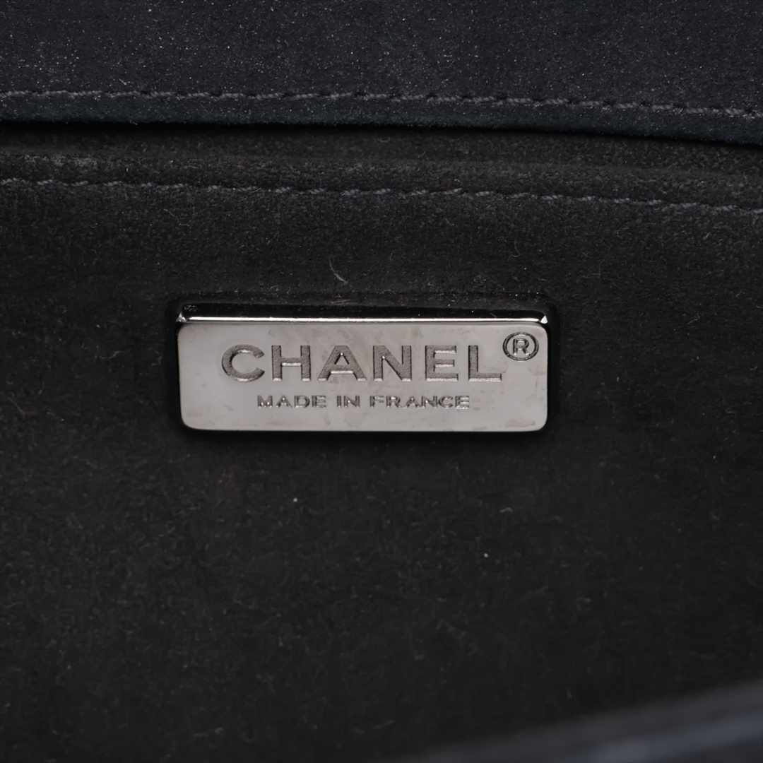 CHANEL(シャネル)の極美品 シャネル ギャランティシリアル付 ボーイシャネル 25 パイソン レザー 2WAY ショルダーバッグ 斜め掛け レディース EEM T27-8 レディースのバッグ(ショルダーバッグ)の商品写真