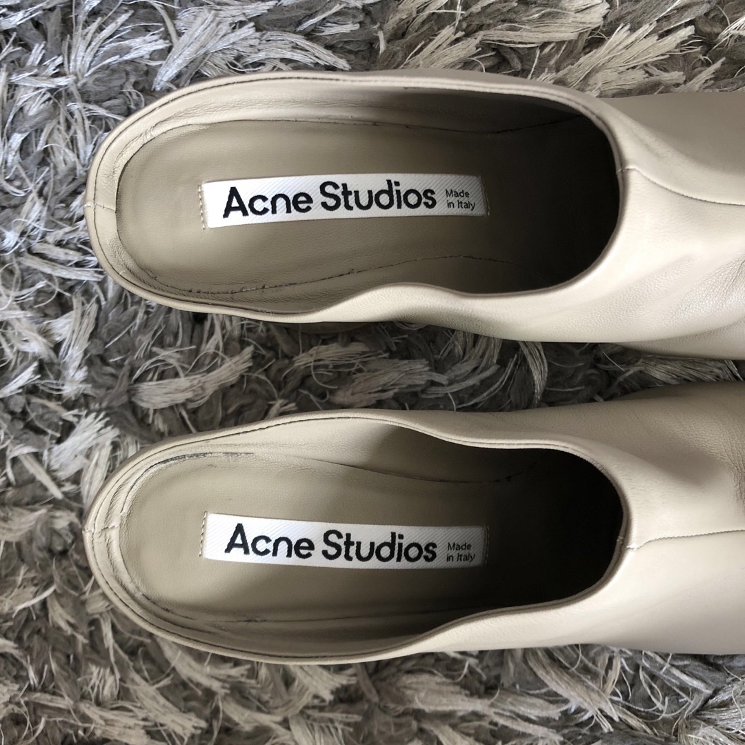 Acne Studios(アクネストゥディオズ)の最終値下 アクネストゥディオズ スニーカー ジルサンダー  MM6 レディースの靴/シューズ(ミュール)の商品写真