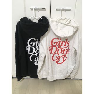 ガールズドントクライ(Girls Don't Cry)のガールズドントクライ　GirlsDon'tCry パーカー　2種　中古　XL(パーカー)