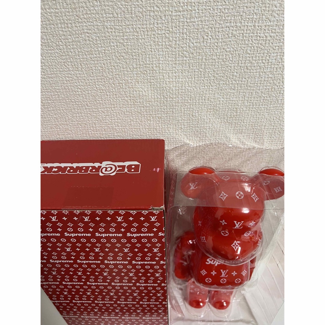 Supreme(シュプリーム)のシュプリーム  ヴィトン　ベアブリック BE@RBRICK 400％ エンタメ/ホビーのフィギュア(特撮)の商品写真