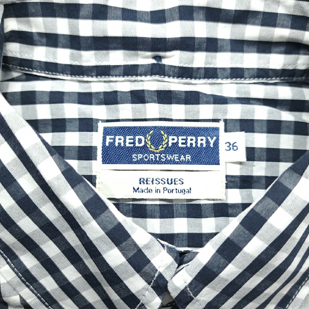 FRED PERRY(フレッドペリー)の【美品】FRED PERRY ギンガムチェック 半袖 シャツ 紺×白 S メンズのトップス(シャツ)の商品写真