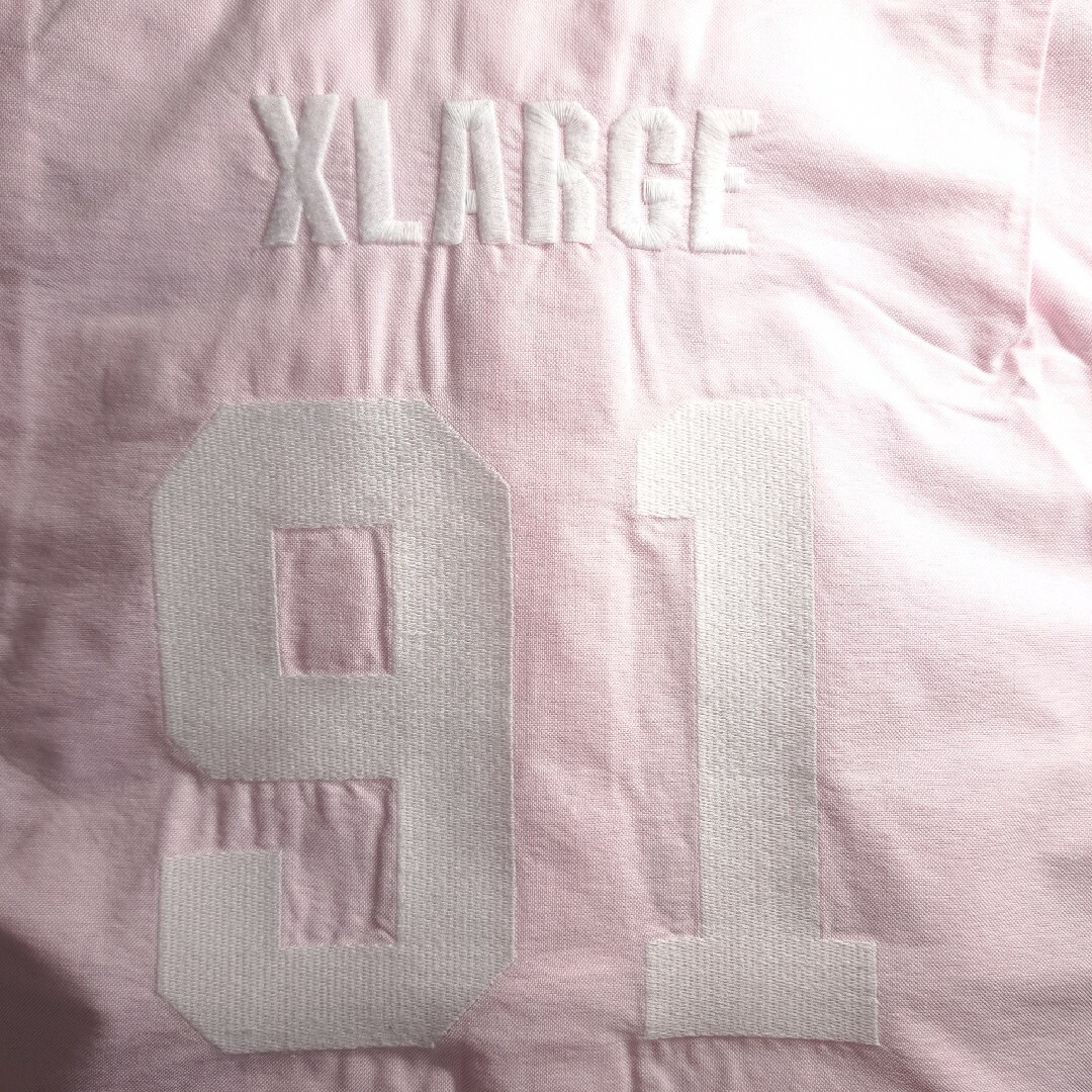 XLARGE(エクストララージ)の【美品】X-LARGE 半袖 オックスフォード シャツ刺繍 ロゴ ピンク S メンズのトップス(シャツ)の商品写真