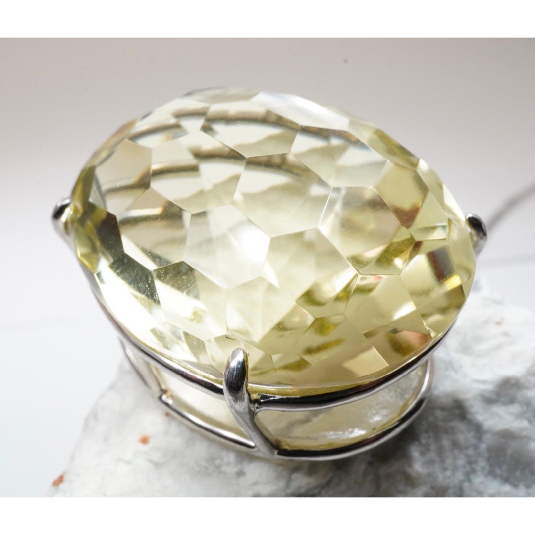 天然 イエロークォーツ 73.668ct  ダイヤモンド ネックレス プラチナ レディースのアクセサリー(ネックレス)の商品写真