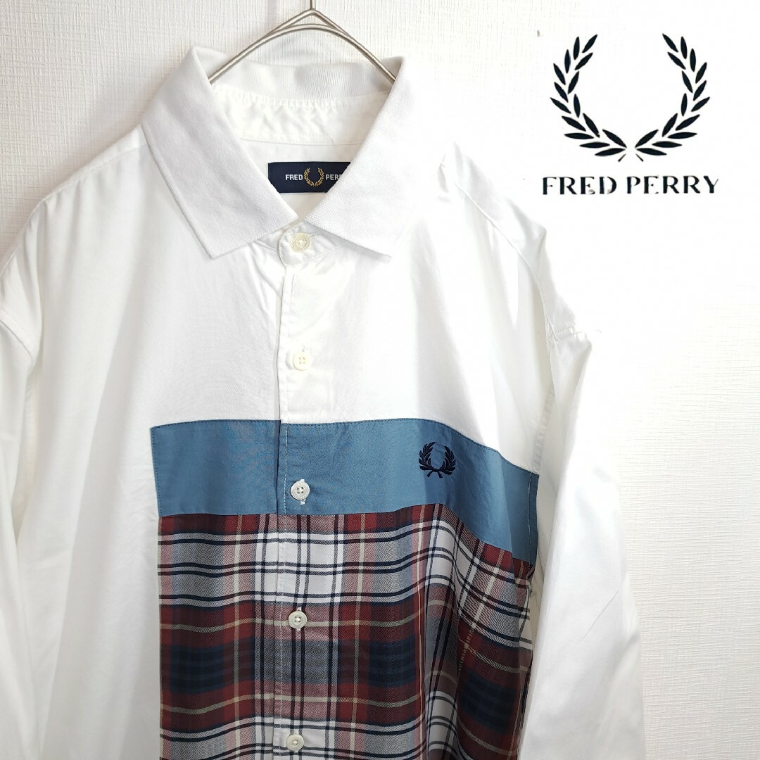 FRED PERRY(フレッドペリー)の【美品】FRED PERRY デザインシャツ 長袖 チェック柄 切替 白 M メンズのトップス(シャツ)の商品写真