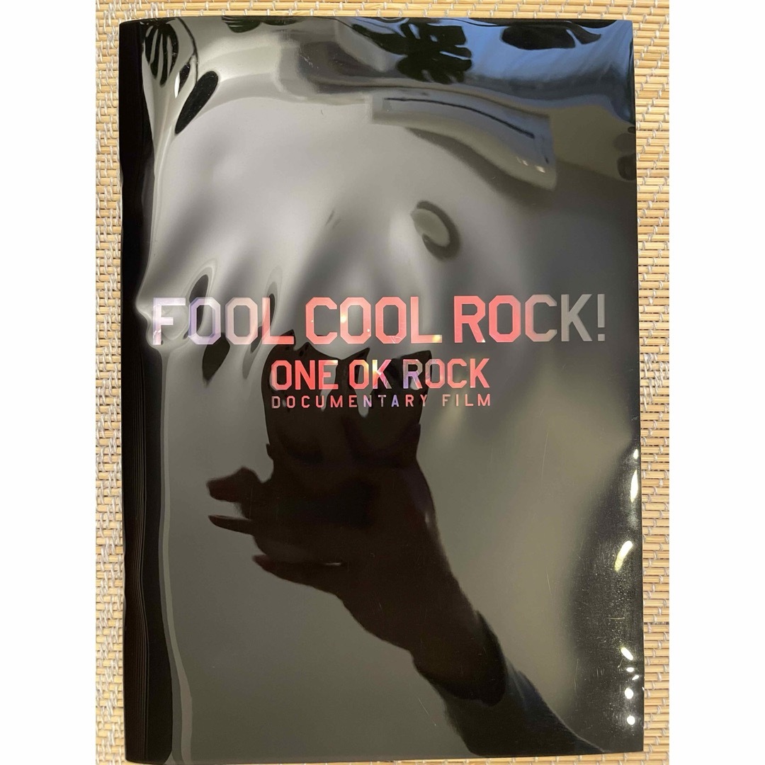 ONE OK ROCK(ワンオクロック)のONE OK ROCK FOOL COOL ROCK! パンフレット エンタメ/ホビーのCD(ポップス/ロック(邦楽))の商品写真