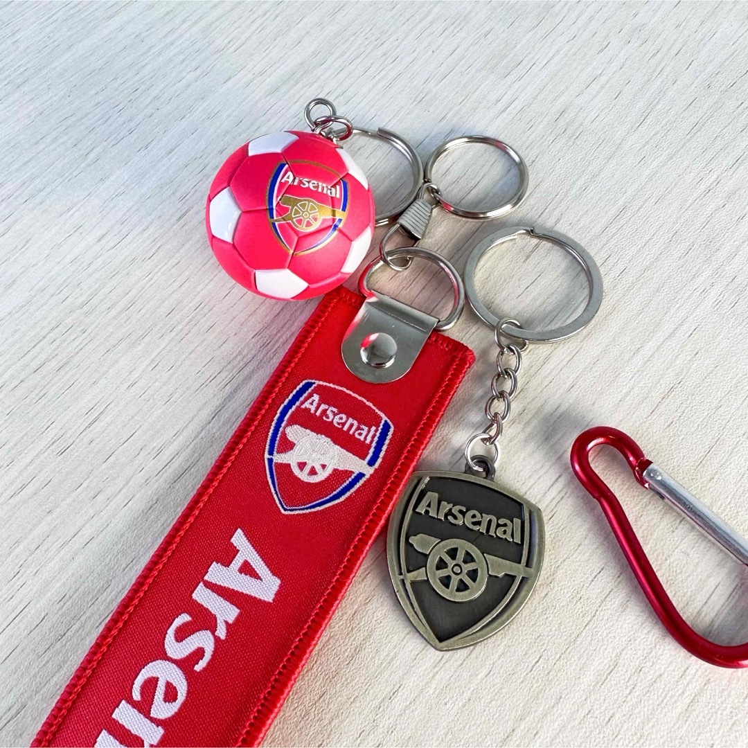 arsenal アーセナルキーホルダ　ストラップミニサッカーボール メンズのファッション小物(キーホルダー)の商品写真