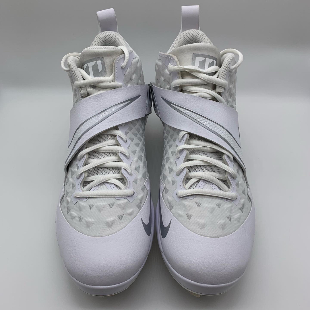NIKE - NIKE 野球 スパイク ホワイト 白 28㎝ ミドルカット 金具 NIKE - NIKE 野球 スパイク ホワイト 白 28㎝ ミドルカット 金具