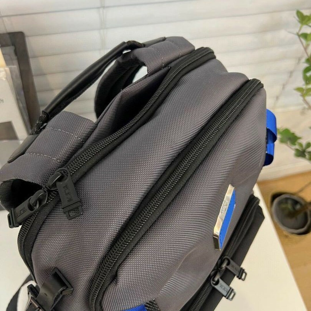 TUMI(トゥミ)のTUMI ALPHA BRAVO 「サーチ」バックパック青×黒232789 レディースのバッグ(リュック/バックパック)の商品写真