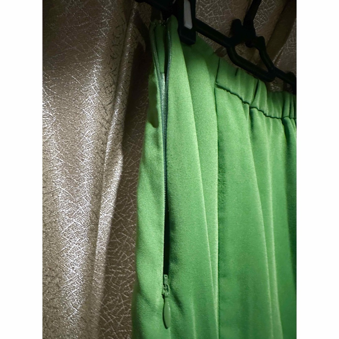 SENSE OF PLACE by URBAN RESEARCH(センスオブプレイスバイアーバンリサーチ)のマーメイドナロースカート　グリーン レディースのスカート(ロングスカート)の商品写真