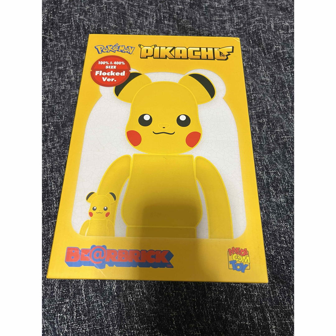 BE@RBRICK(ベアブリック)のベアブリック　ピカチュウ  フロッキー　フィギュア　400%のみ エンタメ/ホビーのフィギュア(その他)の商品写真