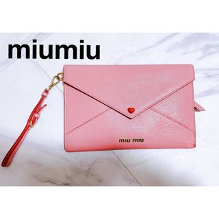 miumiu - 美品 miumiu マルチケース 財布 ハート レター型