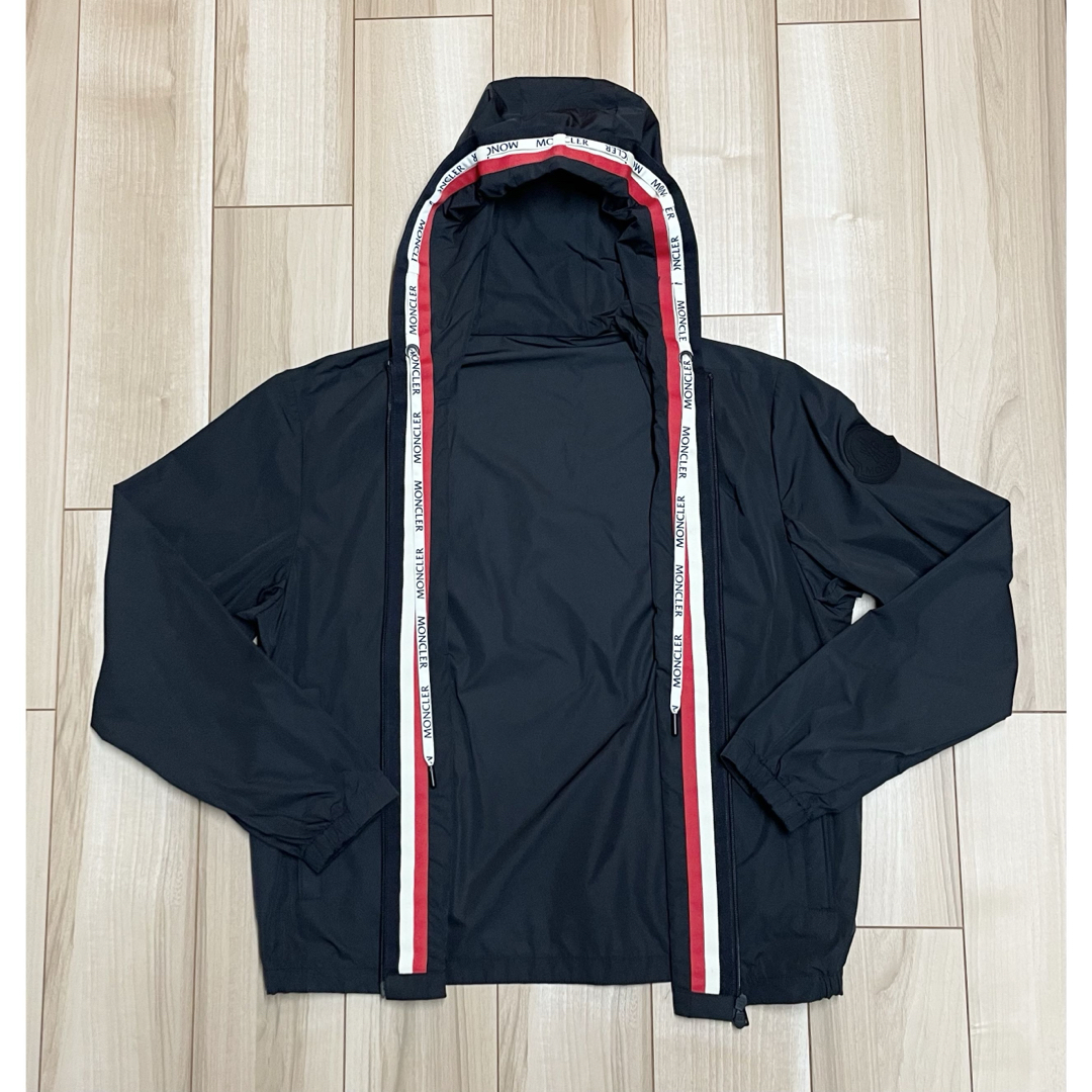 MONCLER(モンクレール)の［極美品］モンクレール　ナイロンパーカー　CARLES 2 メンズのトップス(パーカー)の商品写真