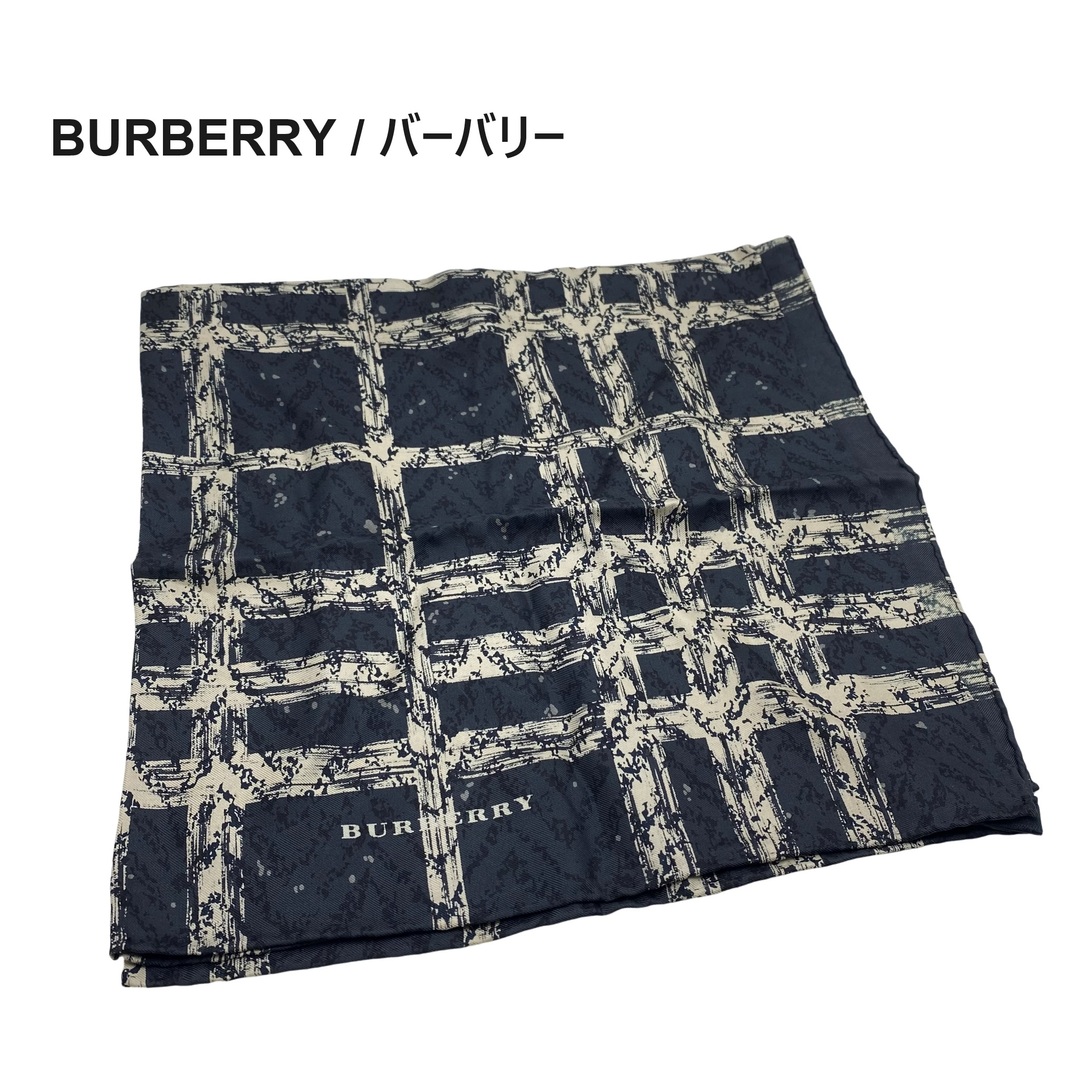 BURBERRY(バーバリー)のバーバリー　小判スカーフ　グレーチェック　良品　 レディースのファッション小物(バンダナ/スカーフ)の商品写真