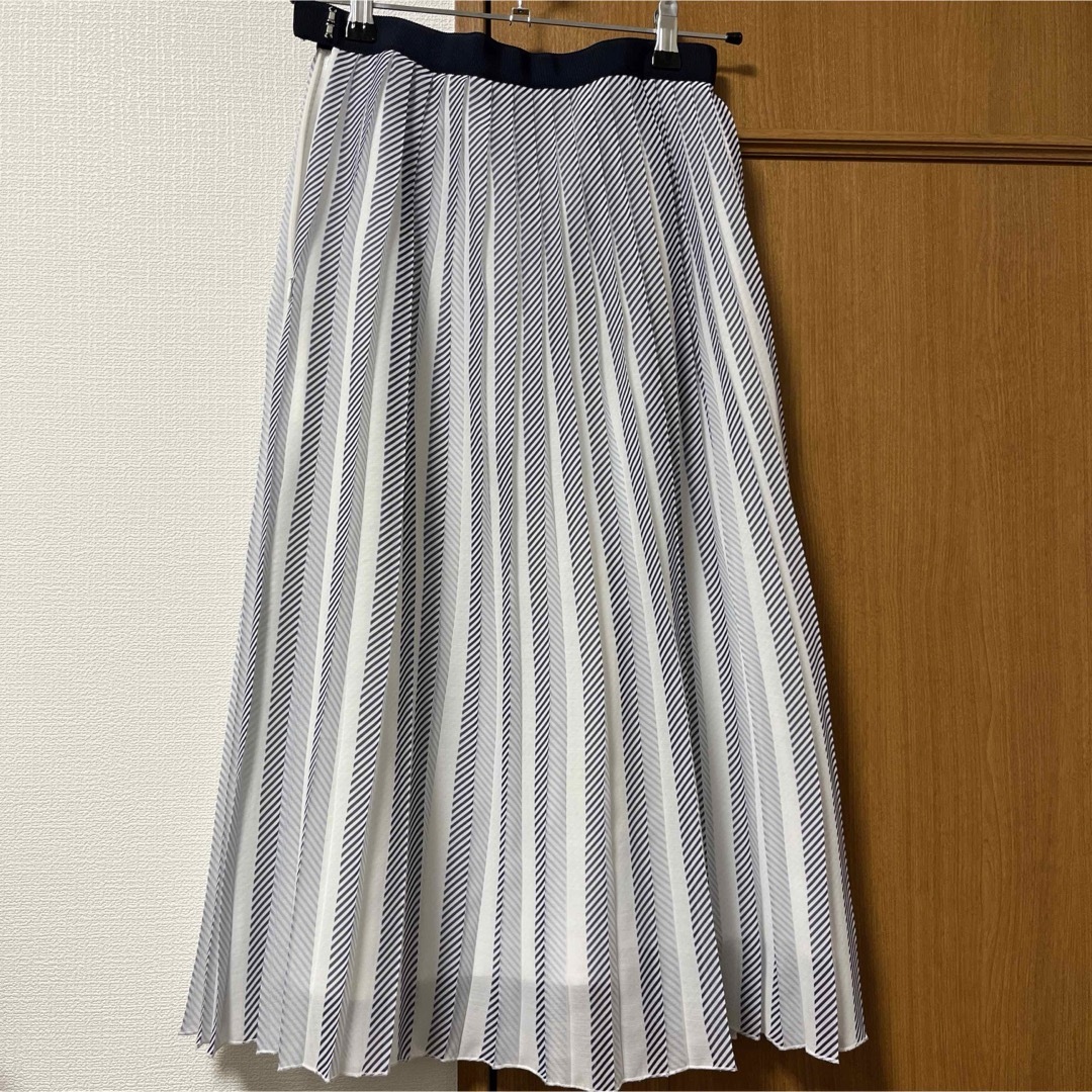Mila Owen(ミラオーウェン)のミラオーウェン　プリーツロングスカート レディースのスカート(ロングスカート)の商品写真