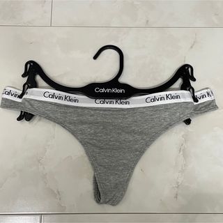 Calvin Klein - 新品未使用　カルバンクライン Tバック　グレー　ウェストロゴ　タンガ　S