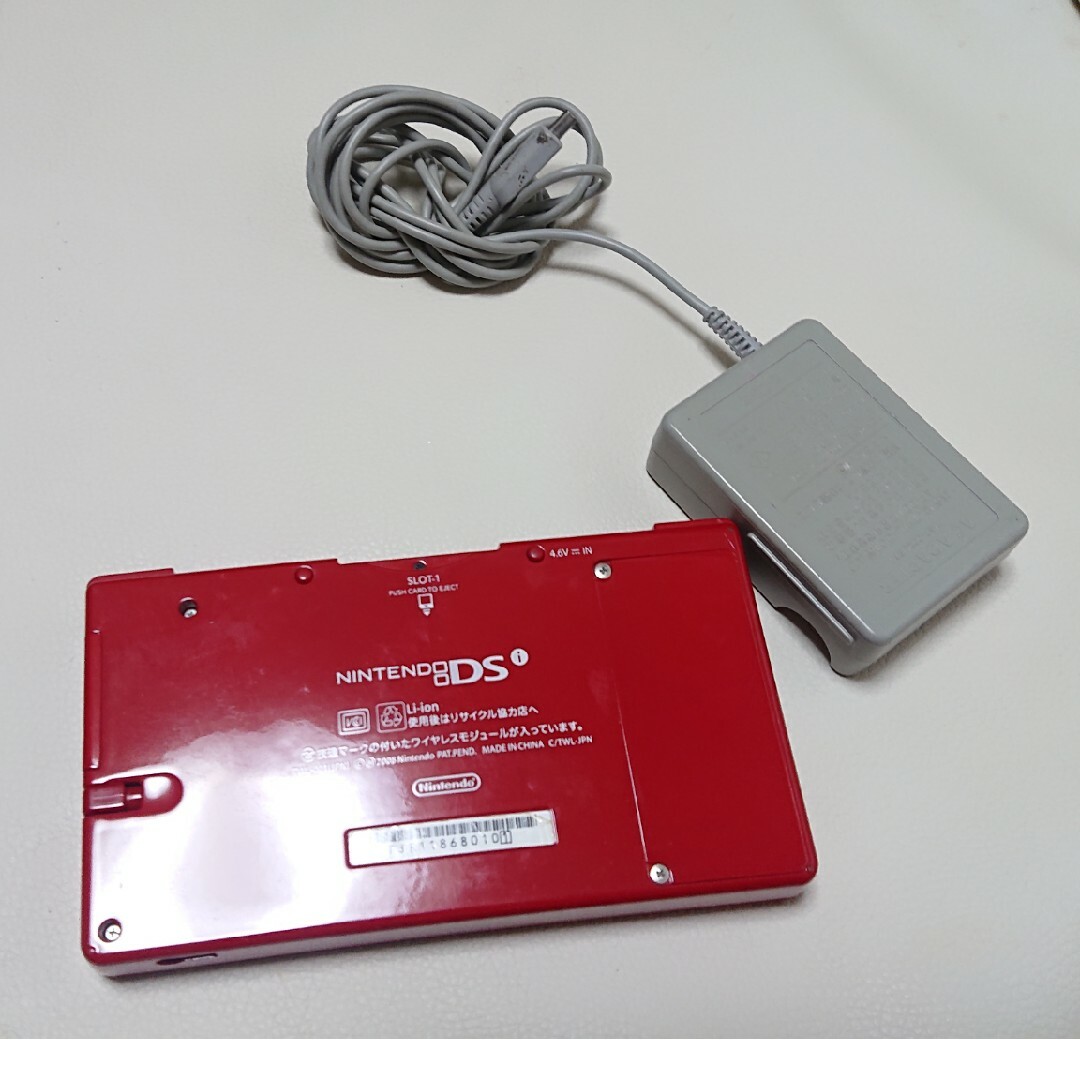 任天堂(ニンテンドウ)のNintendo DS Lite 本体+充電器 エンタメ/ホビーのゲームソフト/ゲーム機本体(携帯用ゲーム機本体)の商品写真
