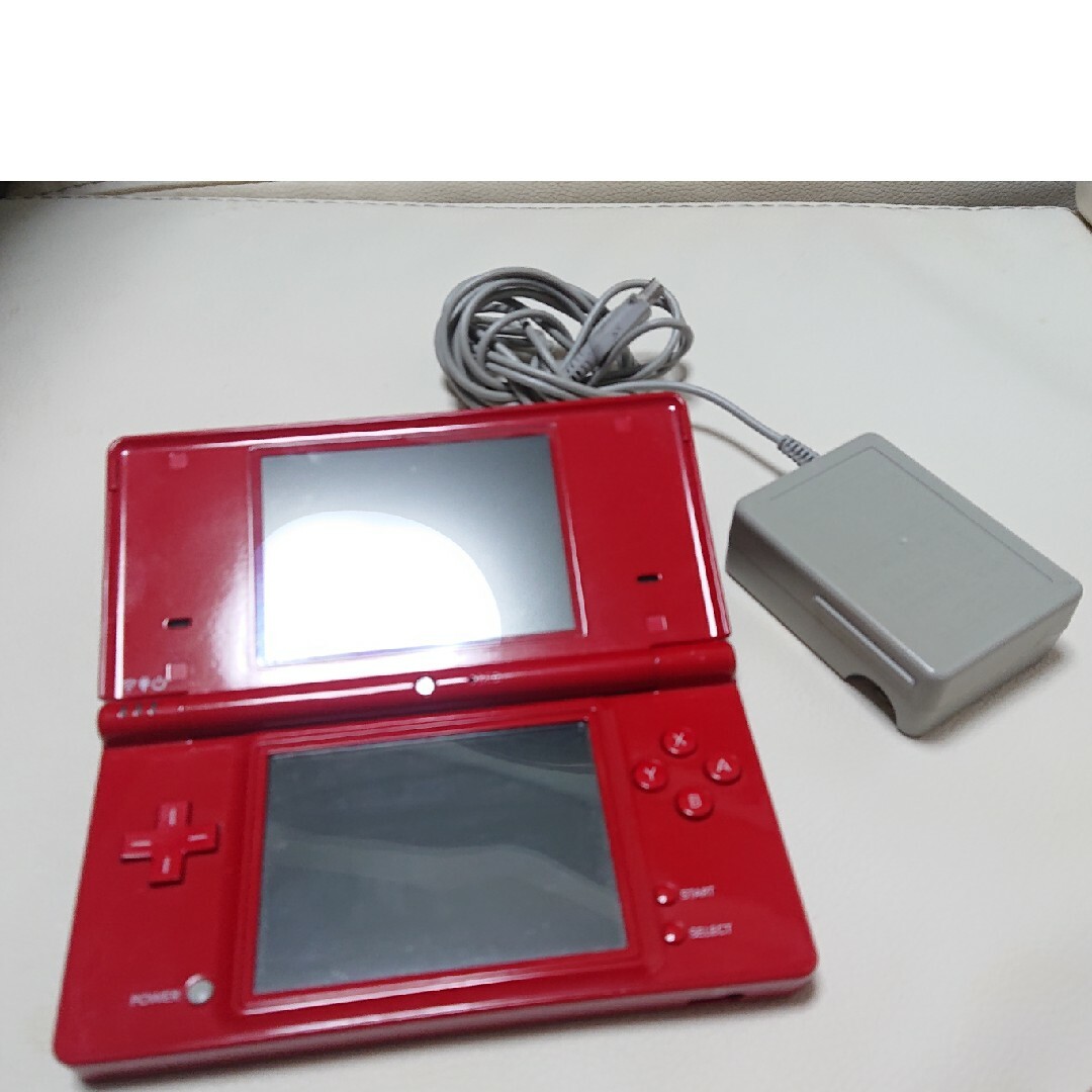 任天堂(ニンテンドウ)のNintendo DS Lite 本体+充電器 エンタメ/ホビーのゲームソフト/ゲーム機本体(携帯用ゲーム機本体)の商品写真