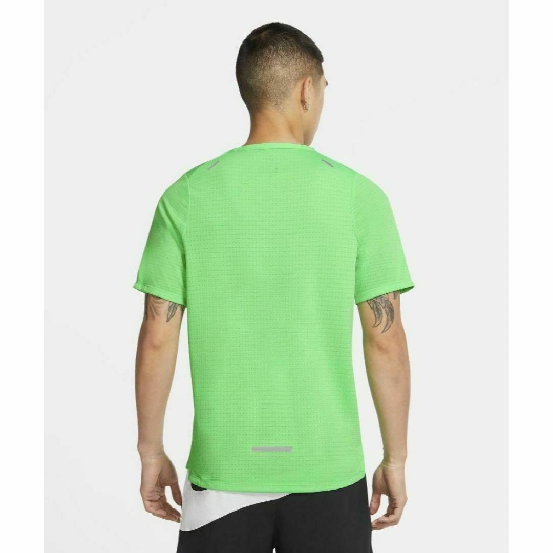 NIKE(ナイキ)の新品 NIKE ライズ365 半袖トップス  蓄光ロゴ入メッシュTシャツ XL メンズのトップス(Tシャツ/カットソー(半袖/袖なし))の商品写真