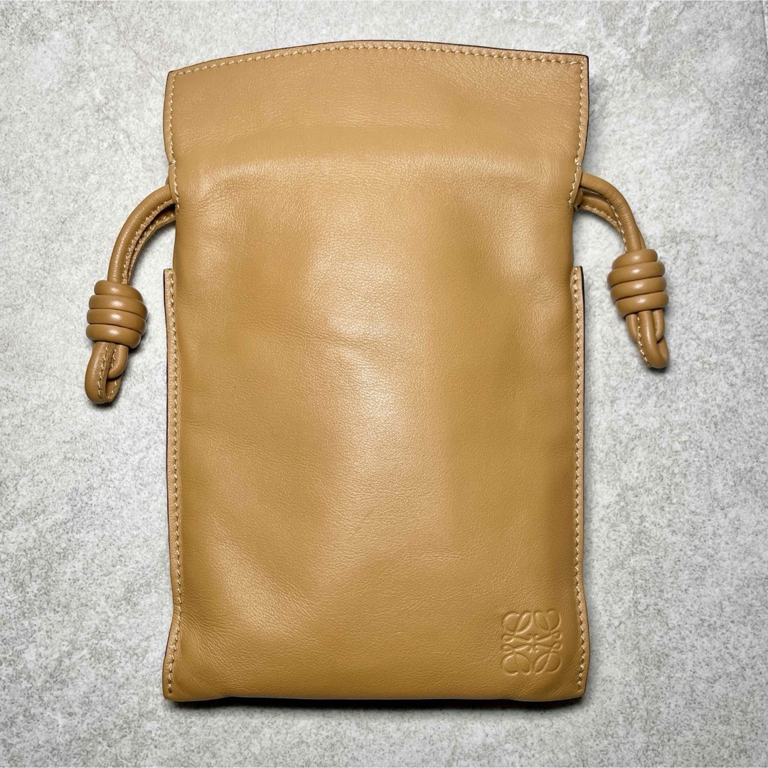 LOEWE(ロエベ)のLOEWE ロエベ フラメンコポケット ショルダーバッグ レディースのバッグ(ショルダーバッグ)の商品写真