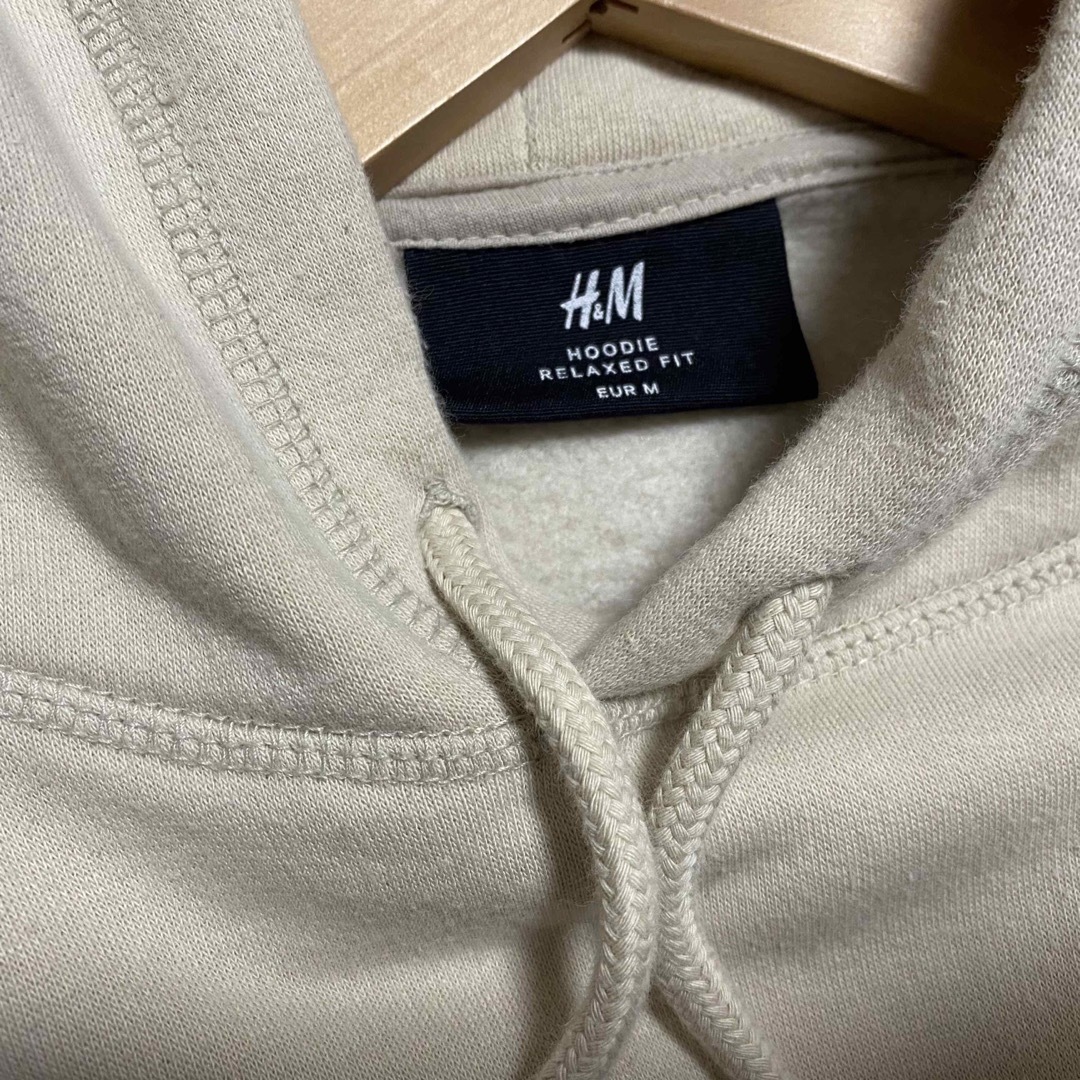 H&M(エイチアンドエム)のH&M 裏起毛パーカーアイボリー レディースのトップス(パーカー)の商品写真