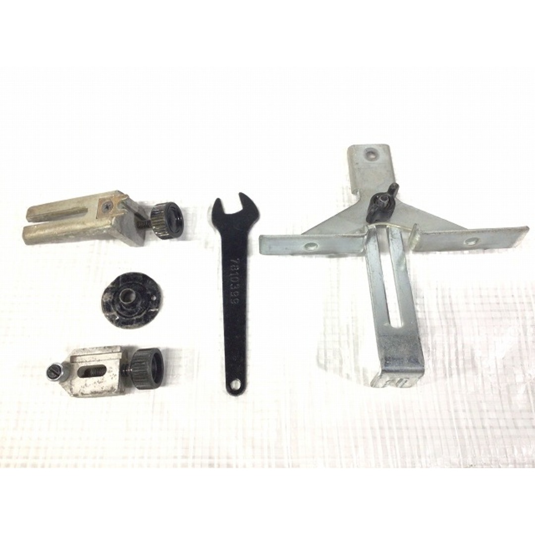 Makita - ☆中古動作品☆makita マキタ 18V 充電式トリマー Makita - ☆中古動作品☆makita マキタ 18V 充電式トリマー