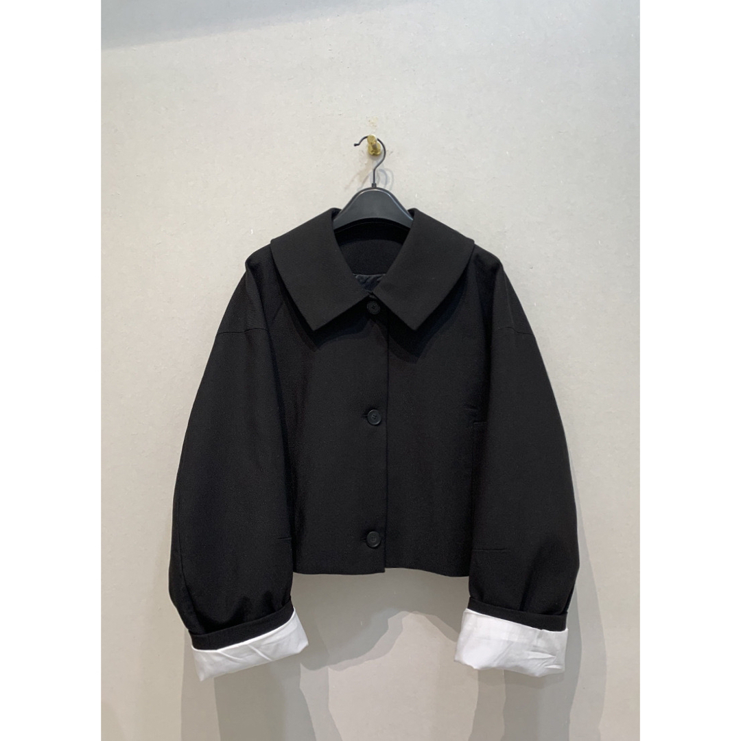 CLANE BULKY SLEEVE CROPPED JACKET NAVY レディースのジャケット/アウター(テーラードジャケット)の商品写真