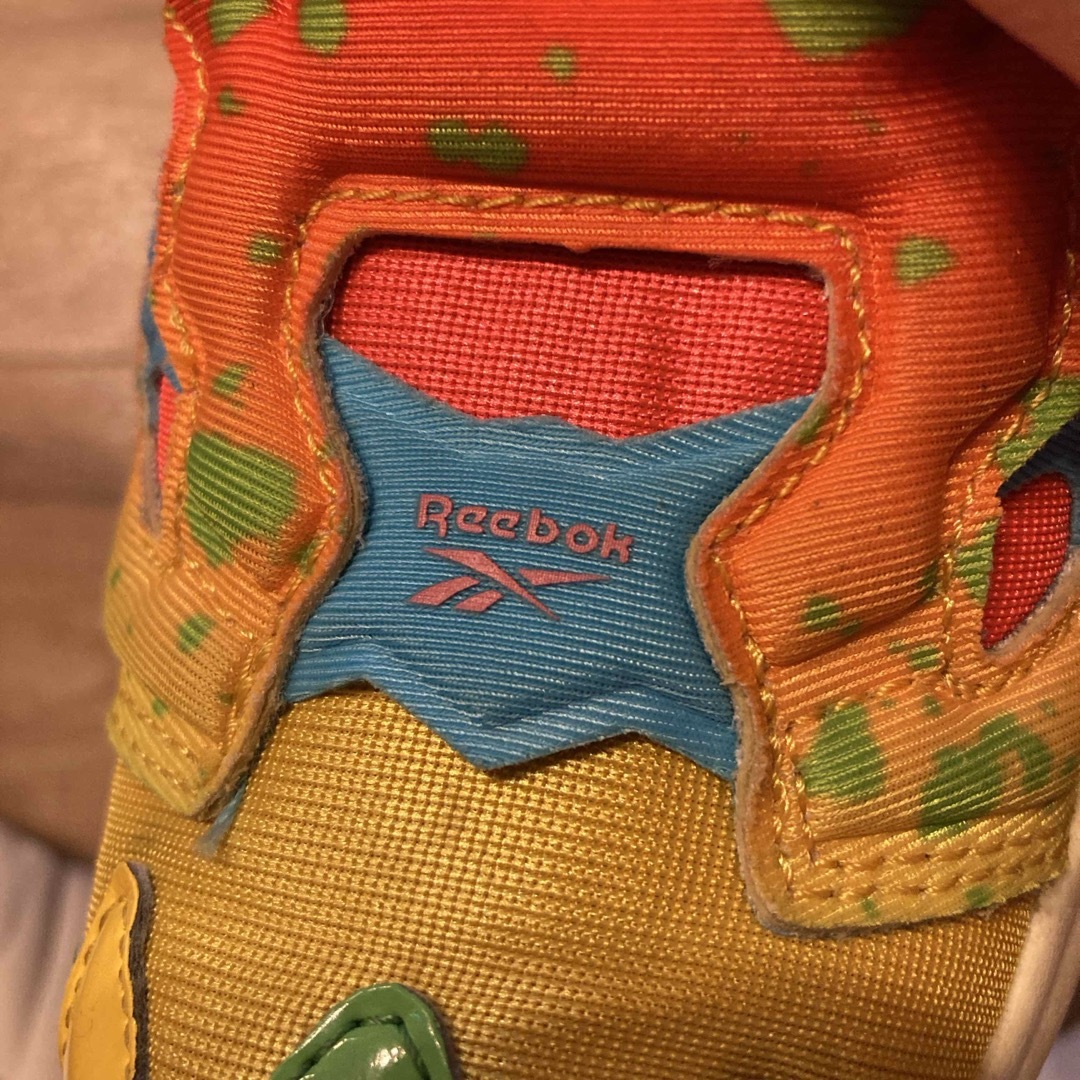 Reebok(リーボック)のリーボック　ポンプフューリー キッズ/ベビー/マタニティのキッズ靴/シューズ(15cm~)(スニーカー)の商品写真