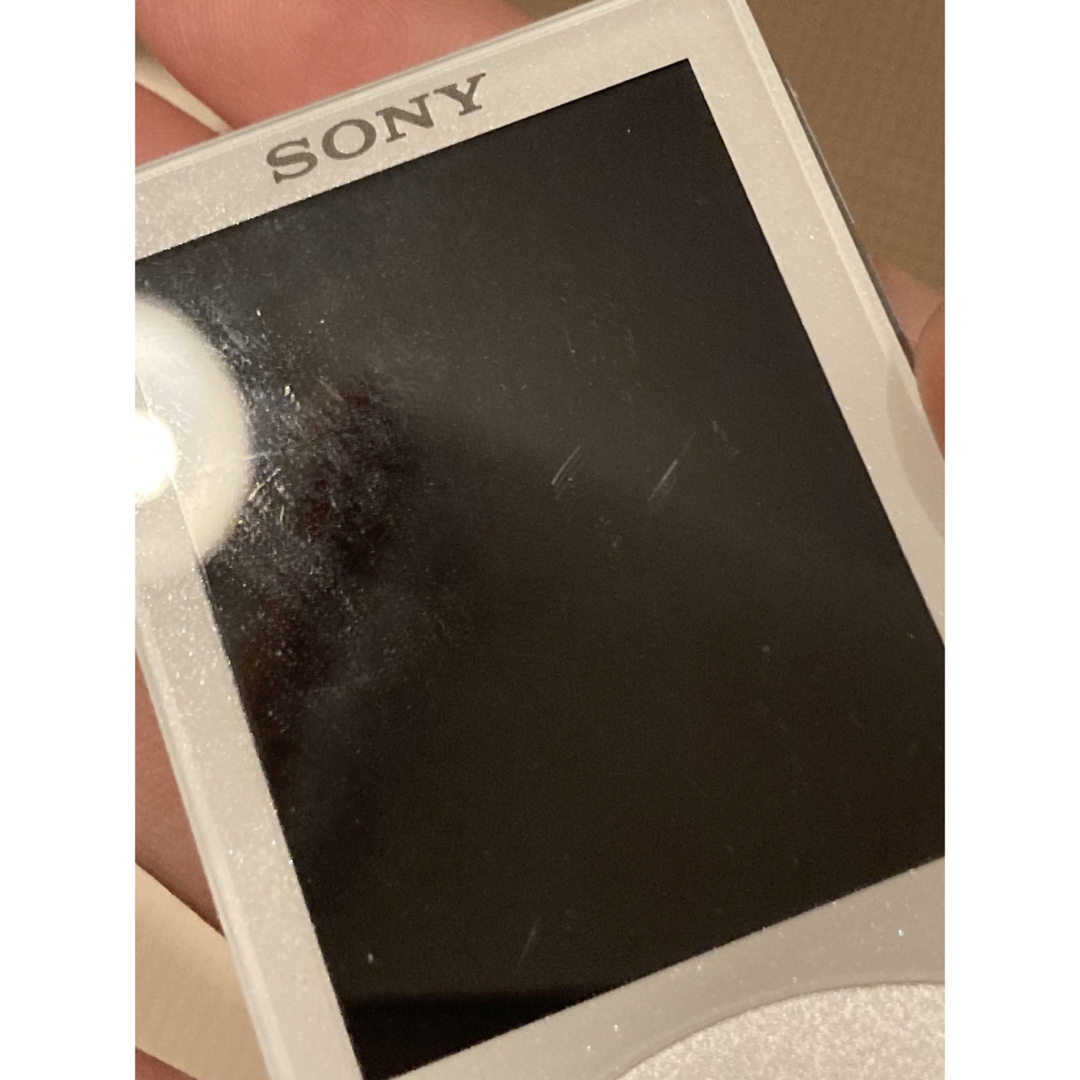 SONY(ソニー)の《値下げ》SONY ウォークマン Sシリーズ NW-S644K(W) スマホ/家電/カメラのオーディオ機器(ポータブルプレーヤー)の商品写真