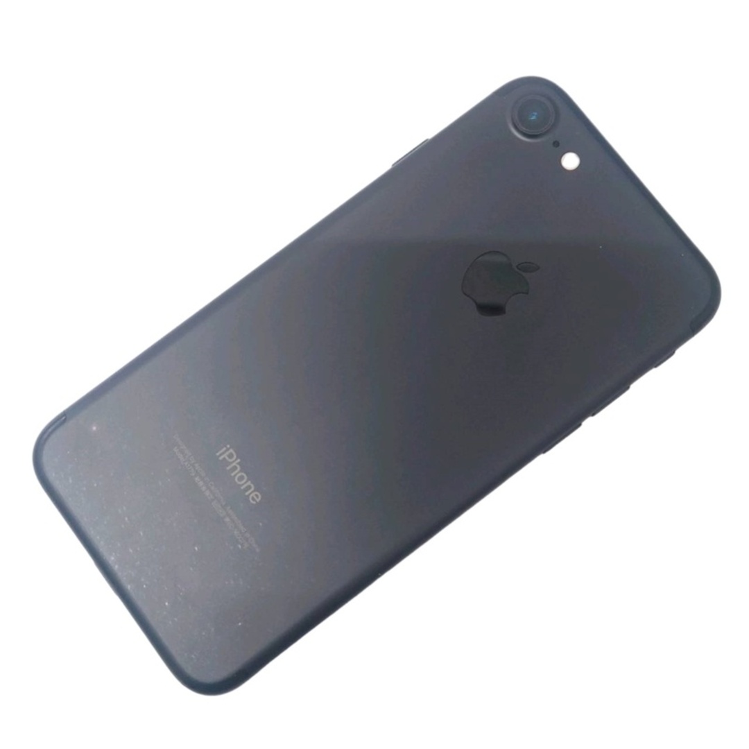 Apple(アップル)のApple iPhone 7 128GB ブラック docomo〇判定 SIMロック解除済 スマートフォン スマホ 【中古】 32403K205 スマホ/家電/カメラのスマートフォン/携帯電話(スマートフォン本体)の商品写真