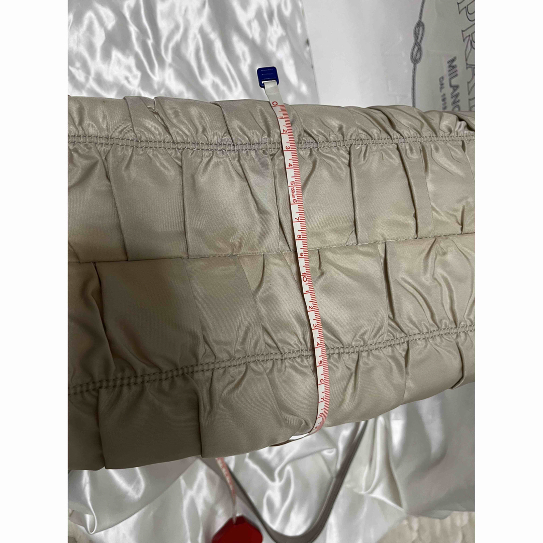 PRADA(プラダ)のPRADA 2wayギャザーナイロンショルダーバッグ　ギャランティーカード付き レディースのバッグ(ショルダーバッグ)の商品写真