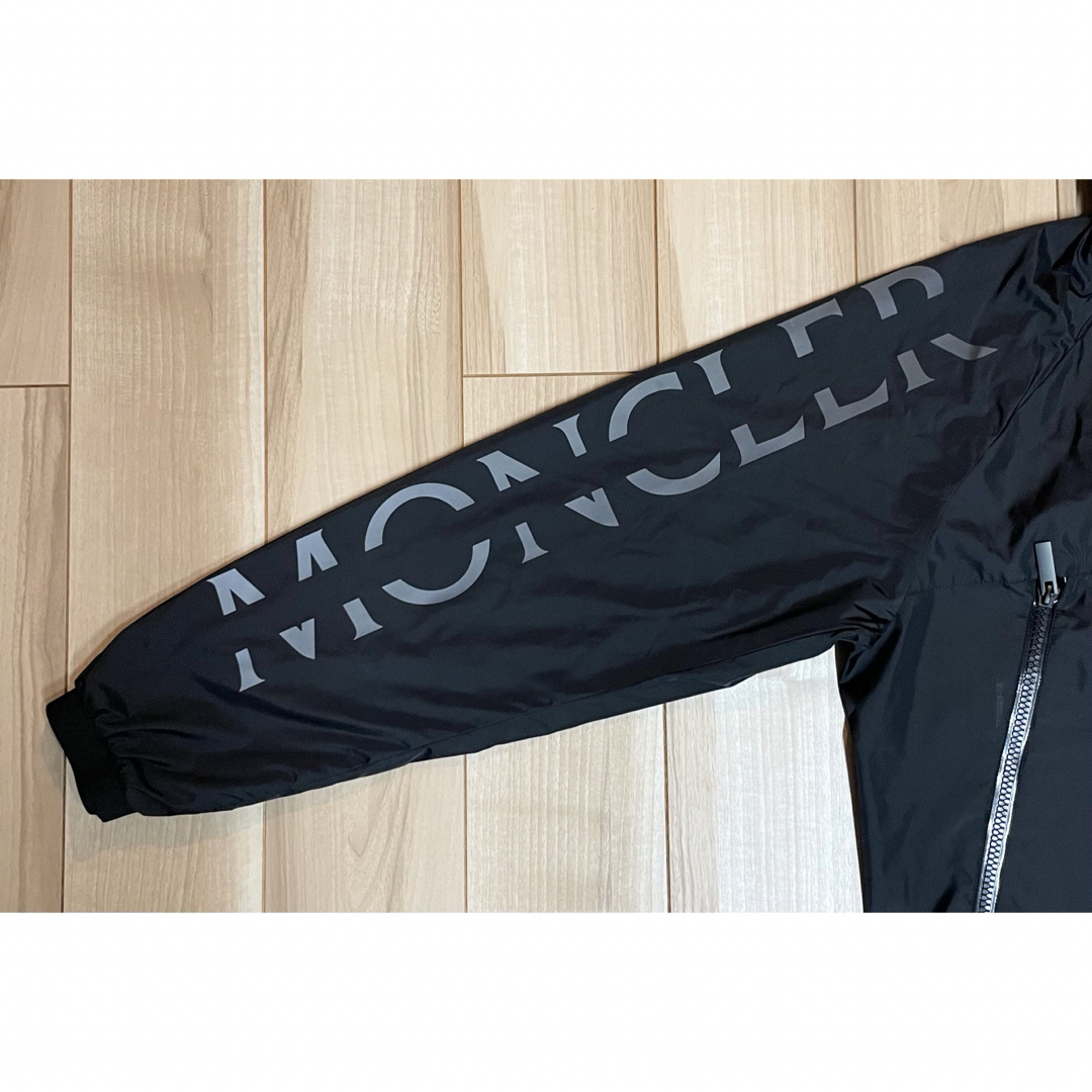 MONCLER(モンクレール)の［極美品］モンクレール　ナイロンパーカー　ブラック　4 メンズのトップス(パーカー)の商品写真