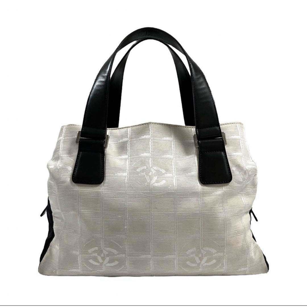 CHANEL シャネル ニュートラベルライン ココマーク パンダ CHANEL シャネル ニュートラベルライン ココマーク パンダ