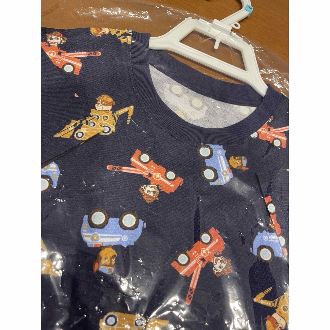 UNIQLO(ユニクロ)の新品　パウパトロール　ユニクロ　Tシャツ110 キッズ/ベビー/マタニティのキッズ服男の子用(90cm~)(Tシャツ/カットソー)の商品写真