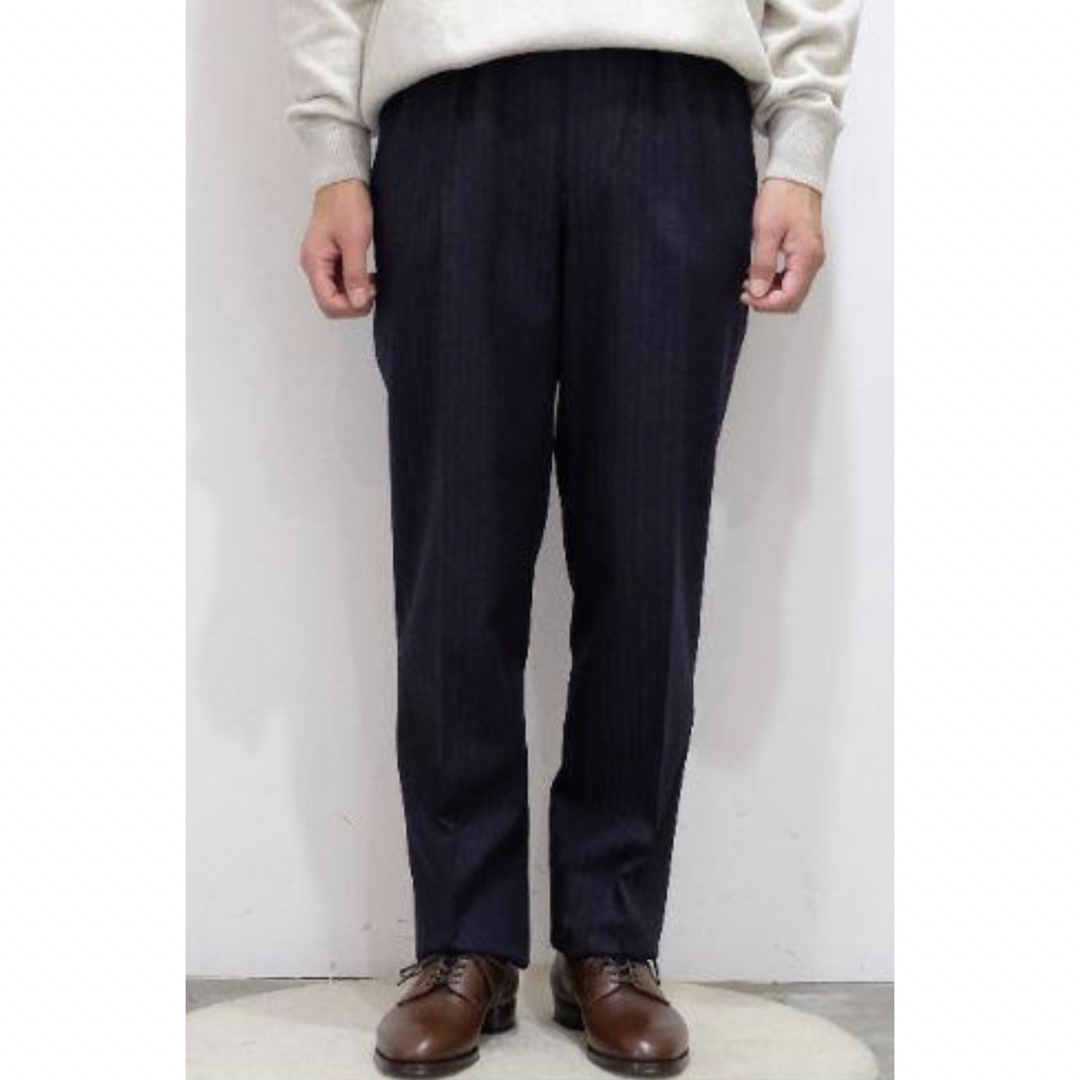 1LDK SELECT(ワンエルディーケーセレクト)のMAATEE&SONS OLD STRIPE 2 INTUCK TROUSER メンズのパンツ(スラックス)の商品写真