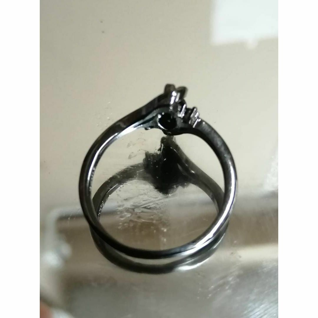 【R006】リング レディース アクセサリー ブラック かわいい 指輪 22号 レディースのアクセサリー(リング(指輪))の商品写真