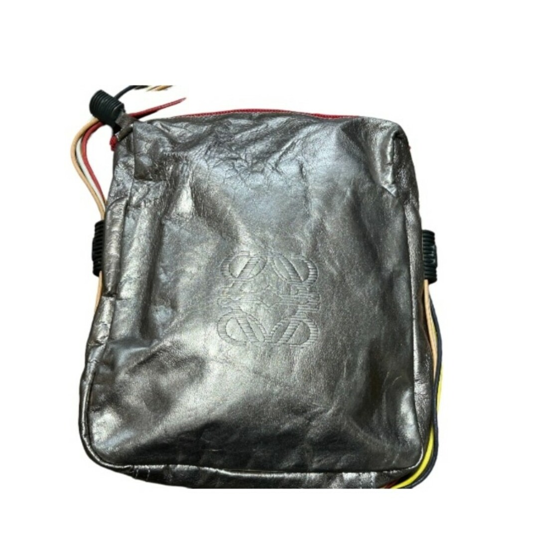 LOEWE(ロエベ)の215　ビンテージ　ロエベ　LOEWE　本皮レザー　ショルダーバッグ　シルバー レディースのバッグ(ショルダーバッグ)の商品写真