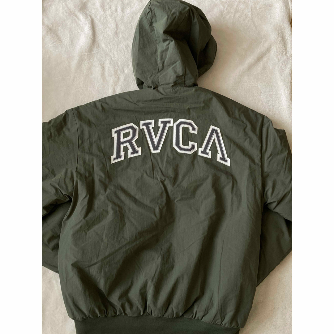 RVCA(ルーカ)の半額以下！新品　定価19800円RVCA ルーカ　中綿ジャケット メンズのジャケット/アウター(ブルゾン)の商品写真